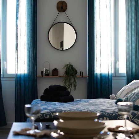 Au Pied Du Vieux-port Wifi Netflix Apartman